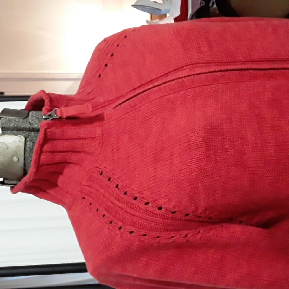 Eddie Bauer 100% cotton sweater
